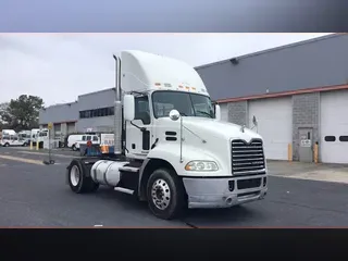 2016 Mack CXU (PINNACLE)