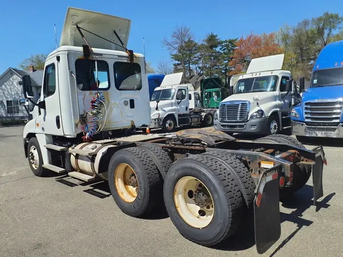 2016 FREIGHTLINER CASCADIA 125