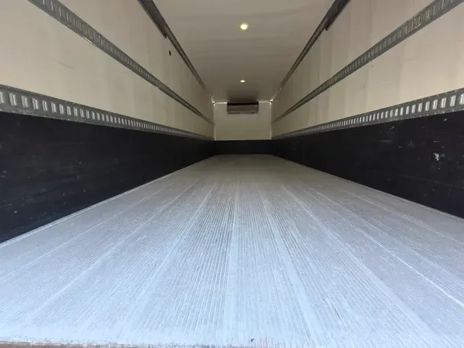 2020 FREIGHTLINER/MERCEDES M2 10643e862384956fc9d090f6ed03adbe247