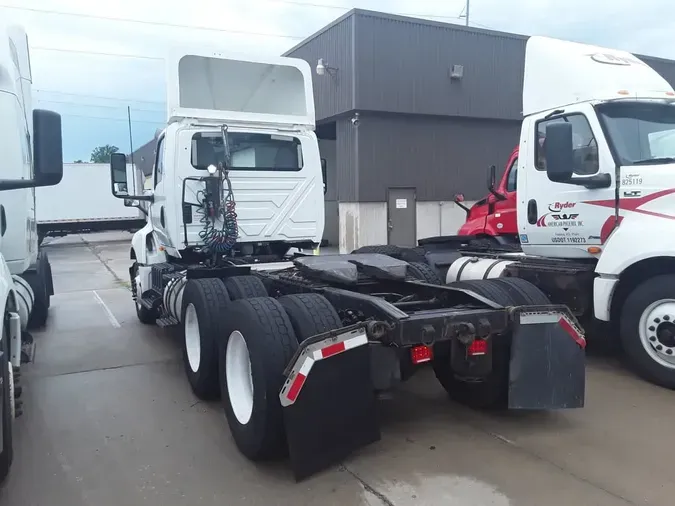 2019 NAVISTAR INTERNATIONAL LT625 DAYCAB T/A