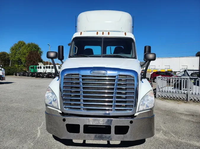 2017 FREIGHTLINER/MERCEDES CASCADIA 125