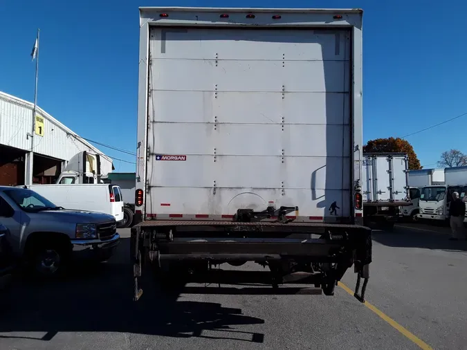 2017 FREIGHTLINER/MERCEDES M2 106