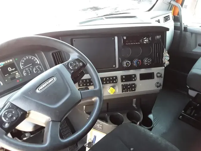 2019 FREIGHTLINER NEW CASCADIA PX12664