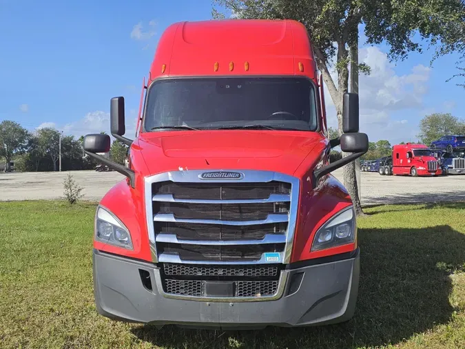 2021 Freightliner Cascadia