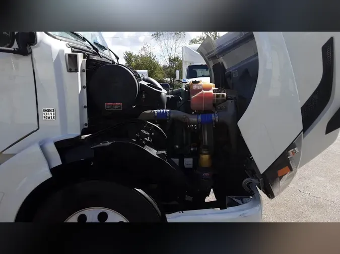 2018 Volvo VNL300