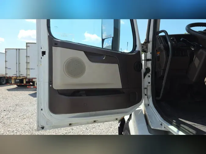 2018 Volvo VNL300