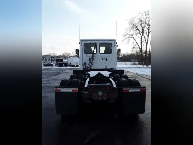 2018 FREIGHTLINER/MERCEDES CASCADIA 125