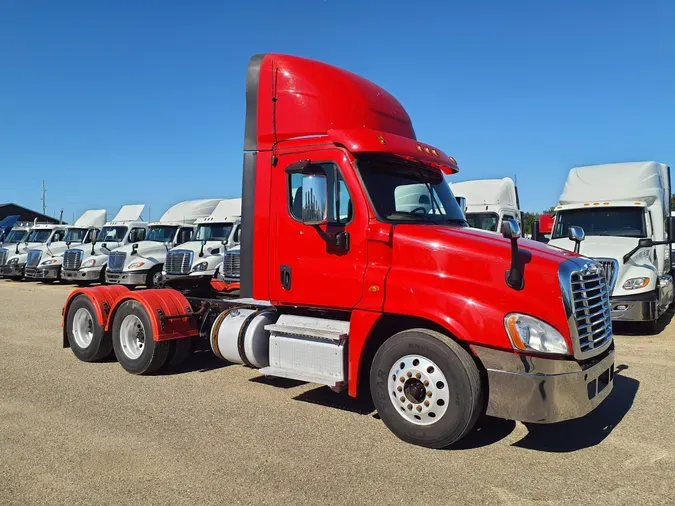 2019 FREIGHTLINER/MERCEDES CASCADIA 125