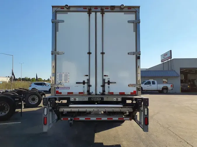 2016 FREIGHTLINER M2 106