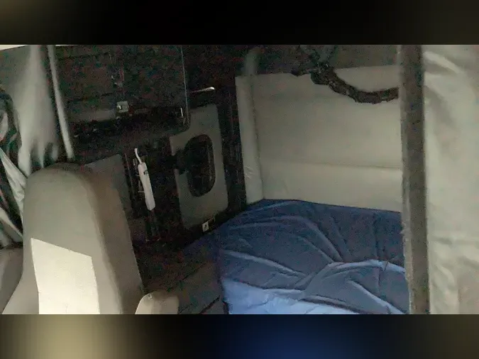 2022 Freightliner Cascadia 12643f64ba68e577b1c41c3fbffb9b03fea