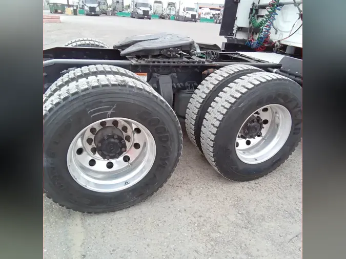 2022 Freightliner Cascadia 126