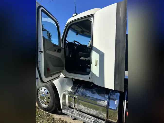 2019 Peterbilt 579