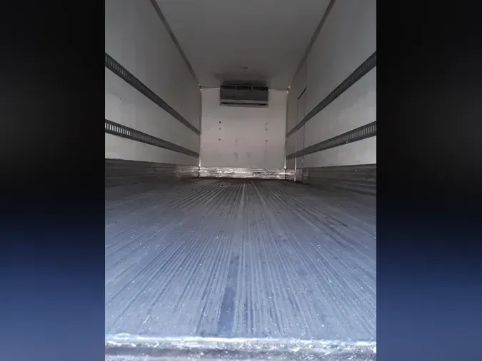 2020 FREIGHTLINER/MERCEDES M2 106