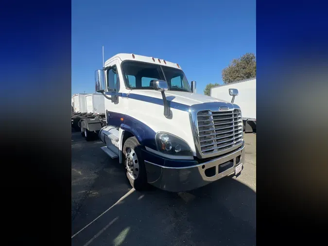 2018 FREIGHTLINER/MERCEDES CASCADIA 125