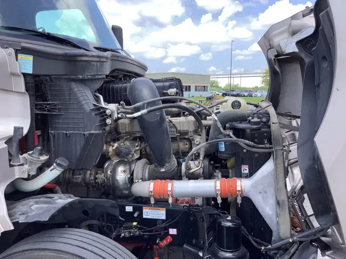 2022 Freightliner Cascadia 126