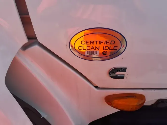 2019 NAVISTAR INTERNATIONAL LT625 DAYCAB T/A
