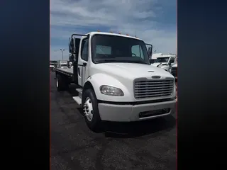 2017 FREIGHTLINER/MERCEDES M2 106