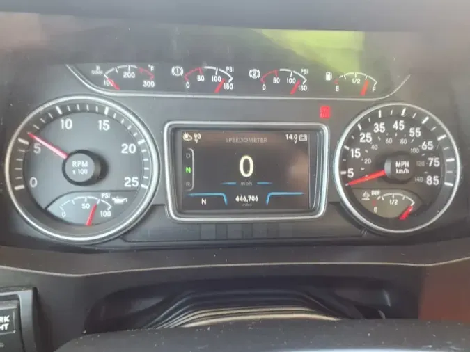 2018 NAVISTAR INTERNATIONAL LT625 DAYCAB T/A