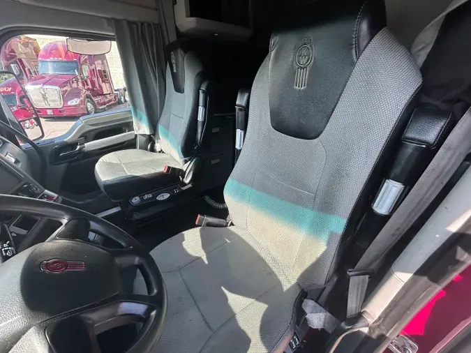 2022 Kenworth T680