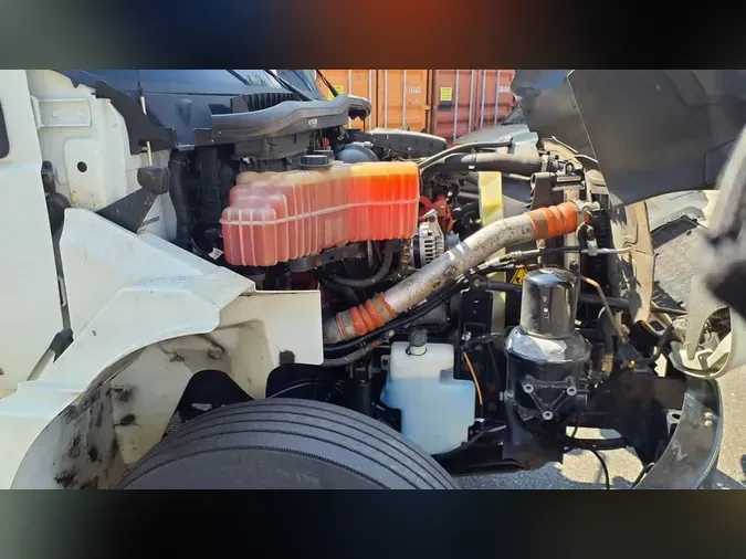 2023 NAVISTAR INTERNATIONAL MV607 (4X2)