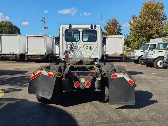 2019 FREIGHTLINER/MERCEDES CASCADIA 125