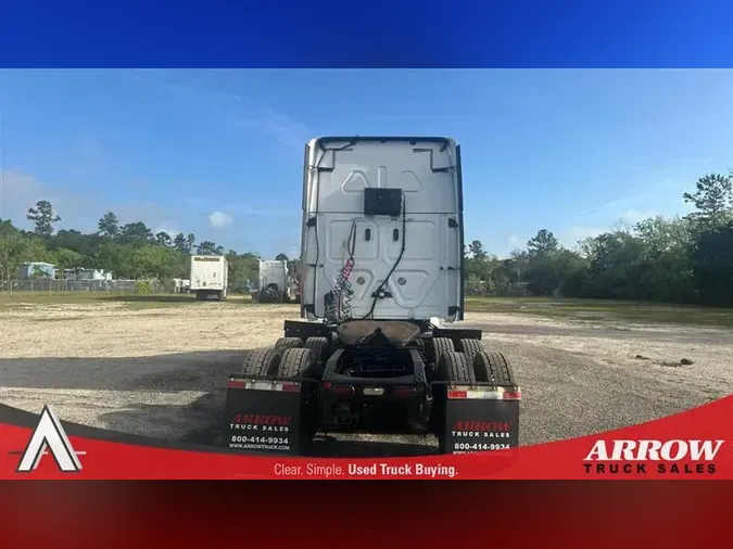 2020 FREIGHTLINER CA126