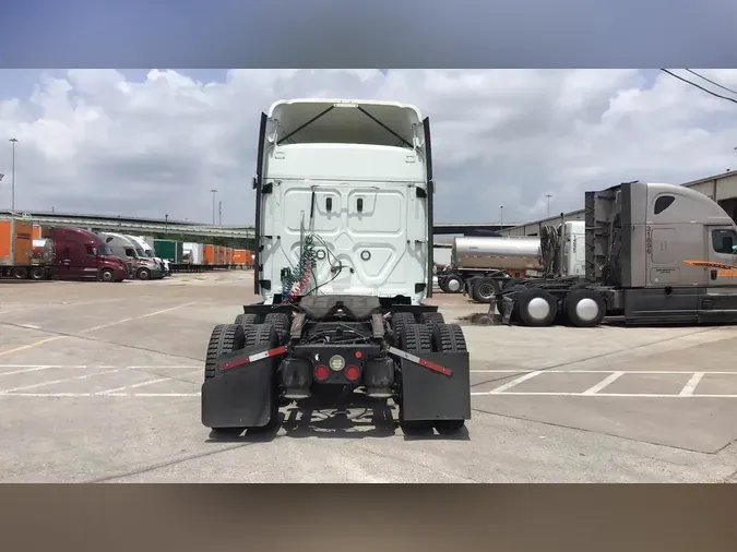 2020 Freightliner Cascadia