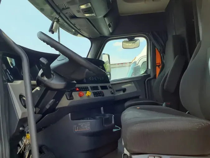 2019 FREIGHTLINER NEW CASCADIA PX12664