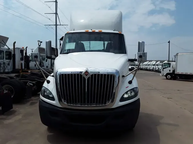 2020 NAVISTAR INTERNATIONAL RH613 DAYCAB S/A