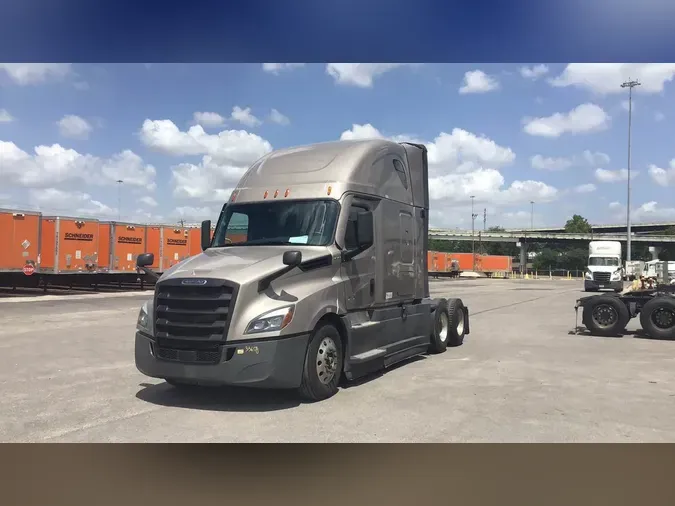 2025 Freightliner Cascadia 126
