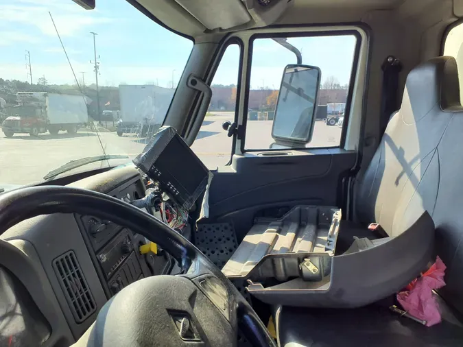 2015 NAVISTAR INTERNATIONAL 4300