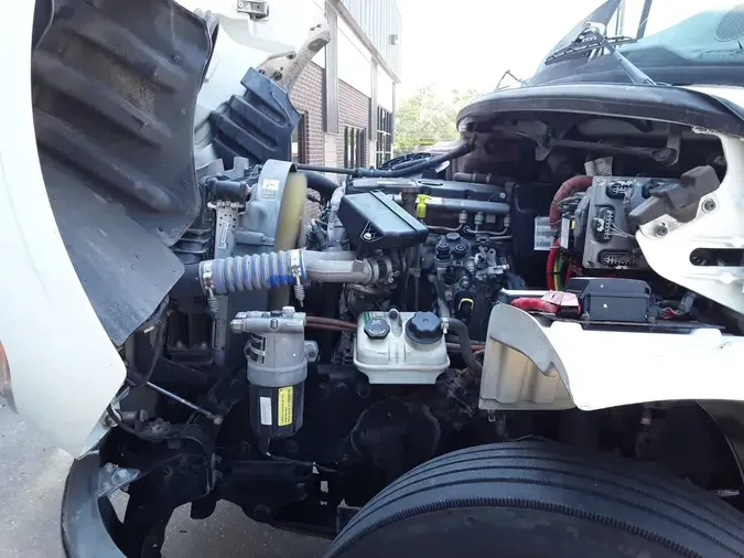 2019 FREIGHTLINER/MERCEDES M2 106