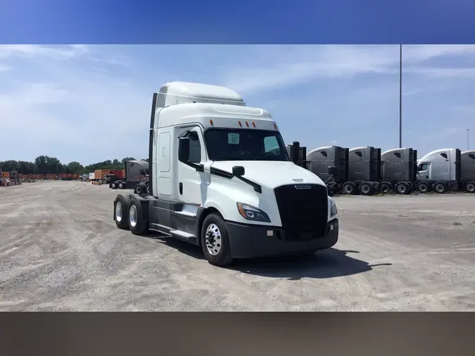 2020 Freightliner Cascadia 126441b9d20f41e863c9e9ee72c01314ed8
