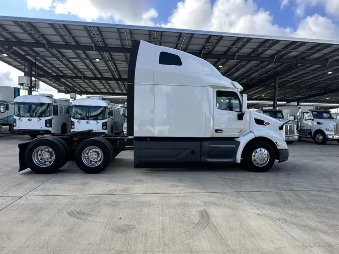 2021 Peterbilt 579