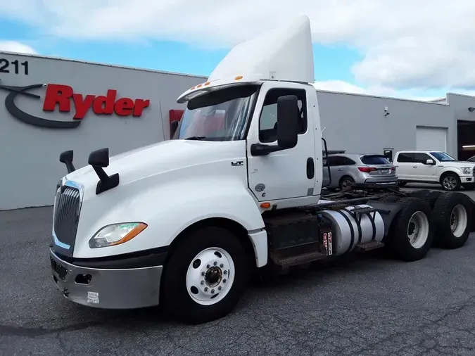 2020 NAVISTAR INTERNATIONAL LT625 DAYCAB T/A441df4aa1ddcbb8fa5641e11442e6cb1