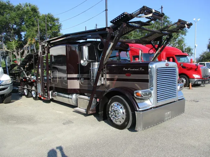 2021 Peterbilt 389