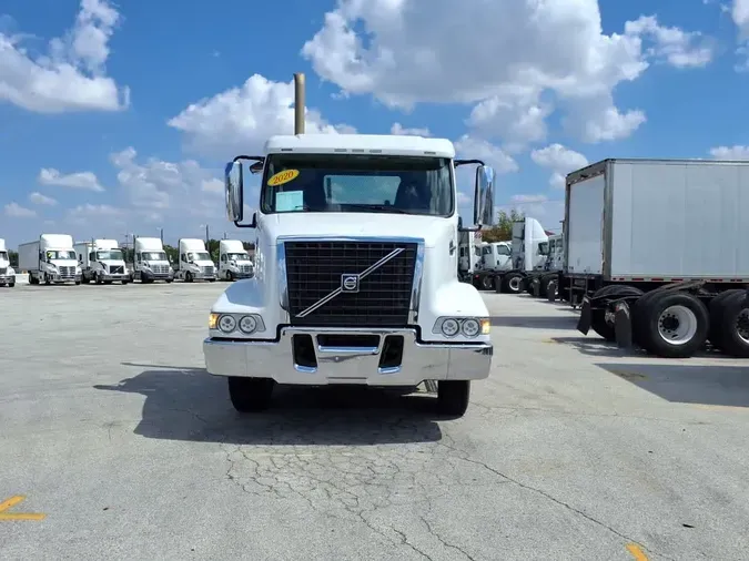 2020 VOLVO VHD64BT3004424d0c541e2c981285cd8b6aa0cc50f