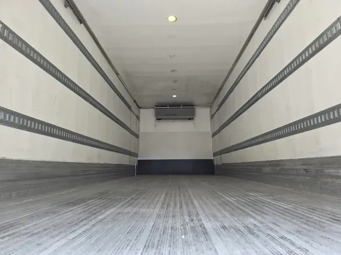 2018 FREIGHTLINER M2 106