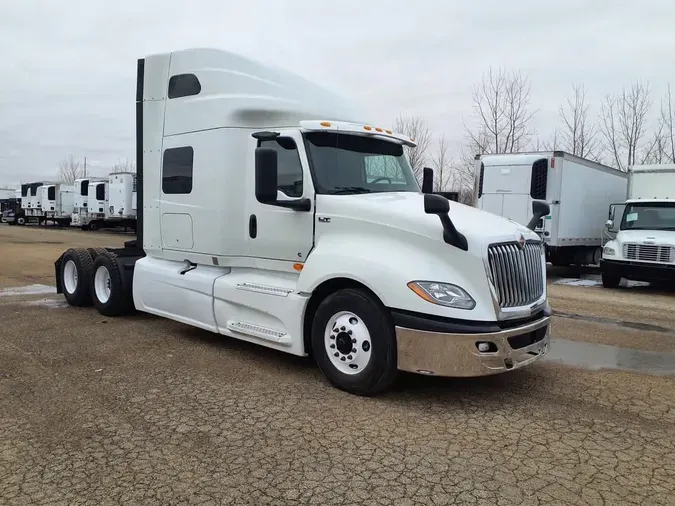 2020 NAVISTAR INTERNATIONAL LT625 SLPR CAB