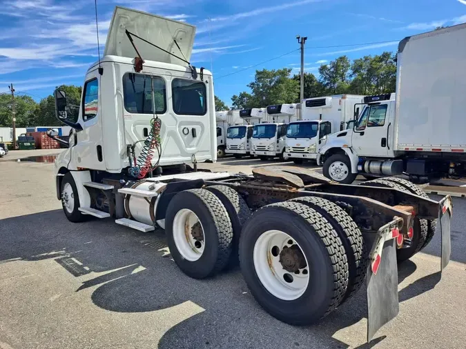 2019 FREIGHTLINER/MERCEDES NEW CASCADIA PX12664