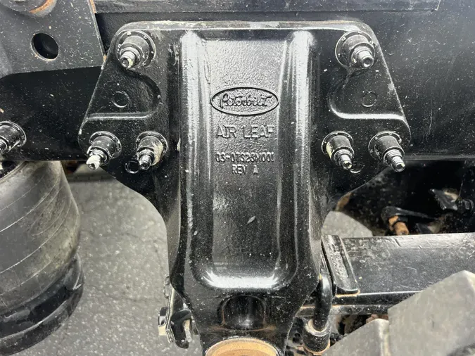 2022 Peterbilt 567