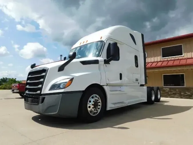 2020 Freightliner Cascadia