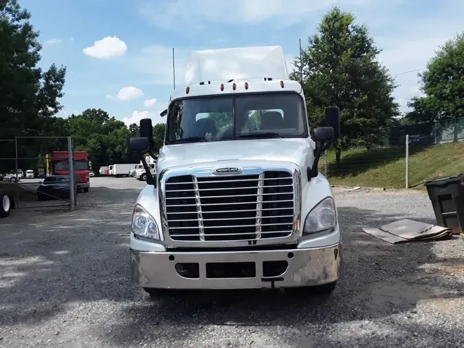 2019 FREIGHTLINER CASCADIA 125