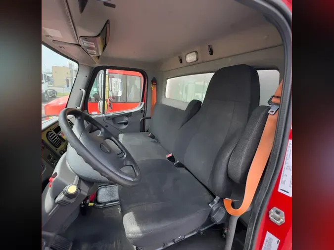 2020 FREIGHTLINER/MERCEDES M2 106