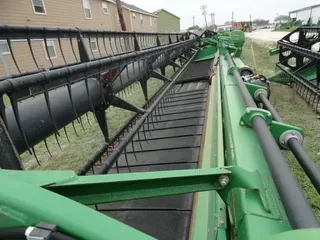 2011 JOHN DEERE 635D