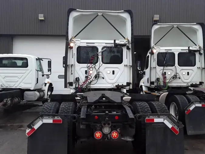 2018 FREIGHTLINER/MERCEDES CASCADIA 113