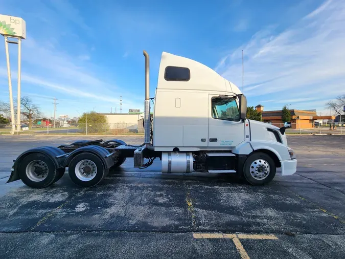 2018 VOLVO VNL64T670