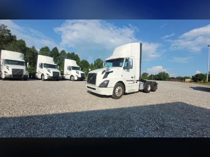 2018 Volvo VNL300