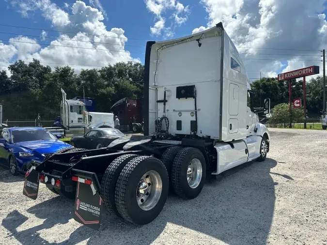 2021 Kenworth T680