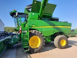 2016 John Deere S680